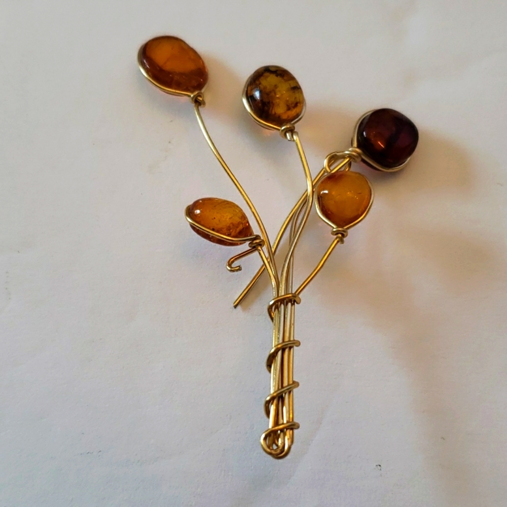 Amber and Gold Wire Brooch handmade in the Dominican Republic